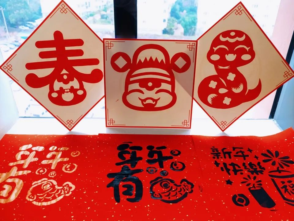 巳蛇传瑞 迎春送福 | 云南八谦律师事务所党总支开展迎春送福活动